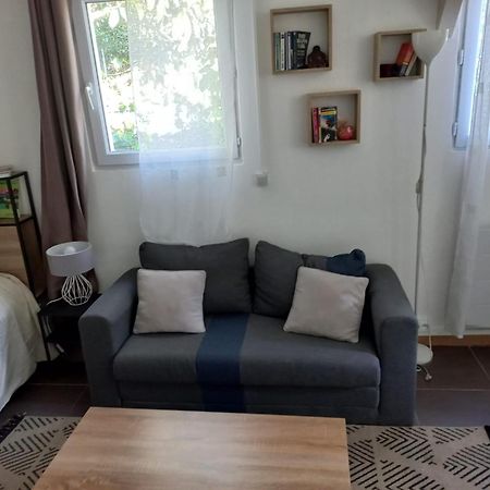 Maisonnette Au Calme Gennevilliers Exteriér fotografie