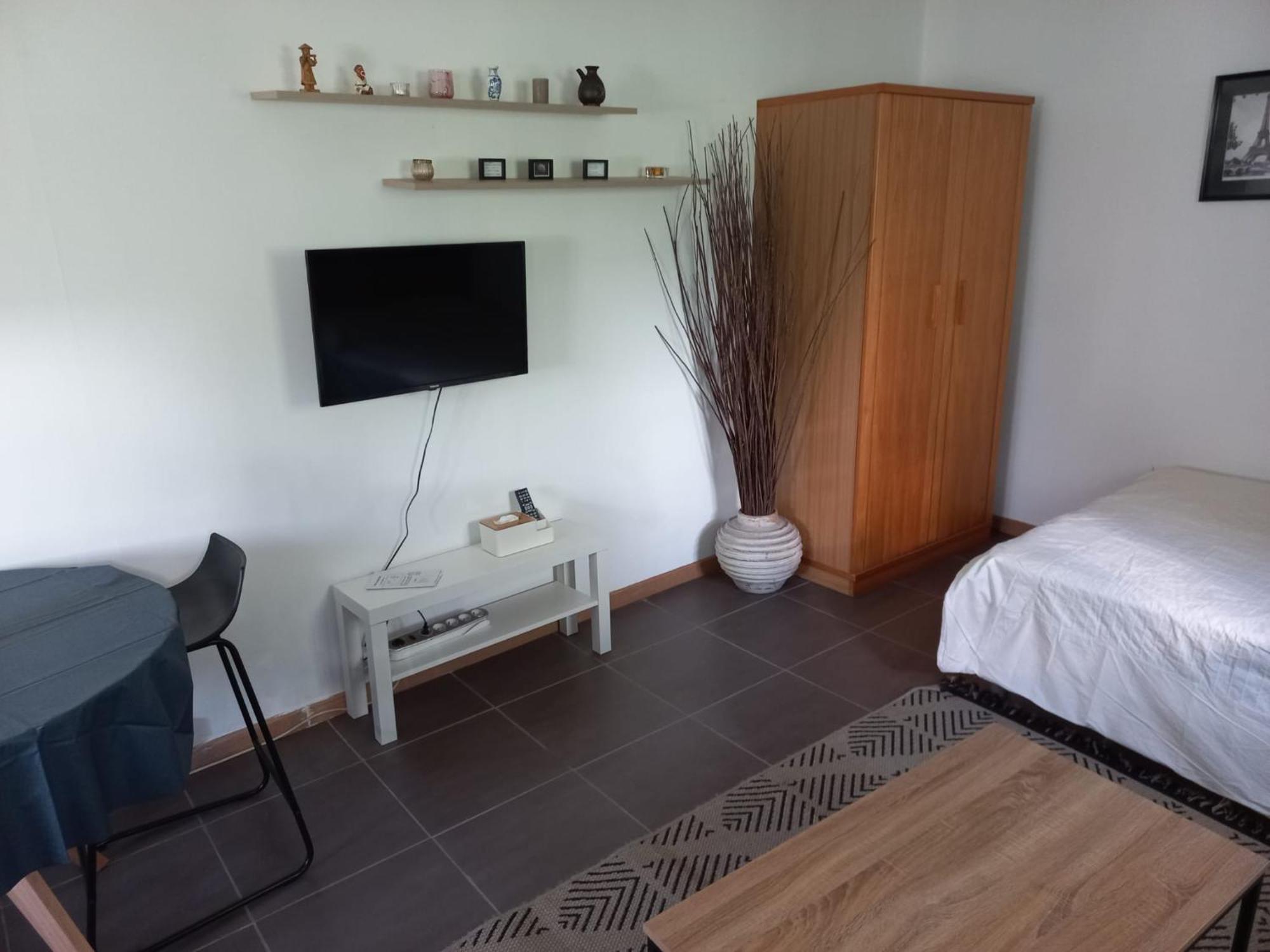 Maisonnette Au Calme Gennevilliers Exteriér fotografie
